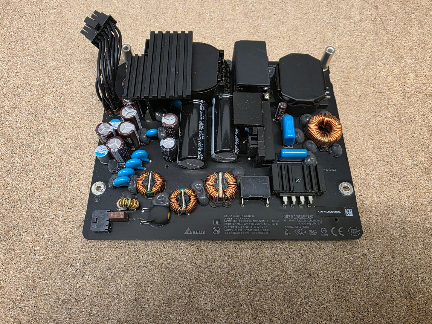 Apple iMac A1419 Retina 4K 5K 2012 - 2020 Power Supply Unit ADP-300AF T Delta