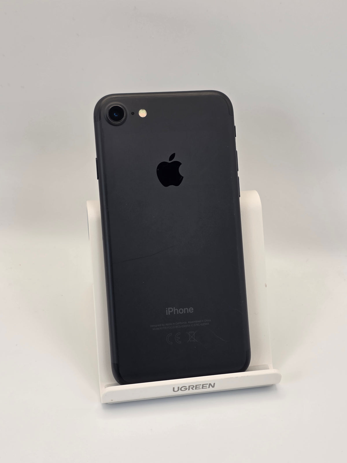 Apple iPhone 7 Smartphone 32GB Black Mobile Phone IOS