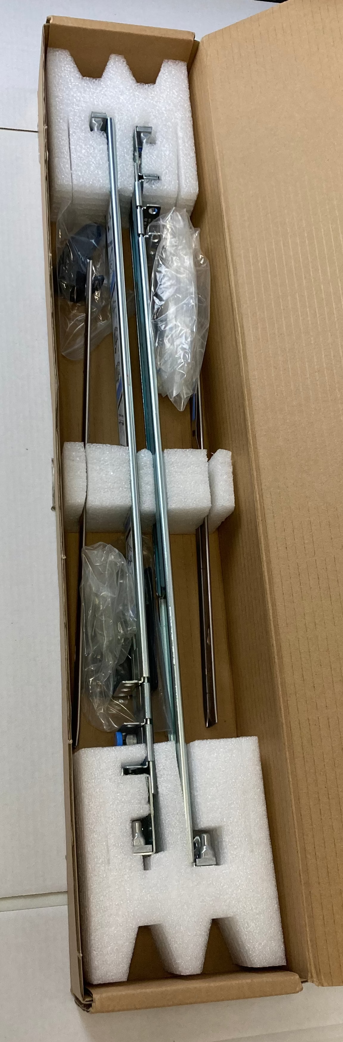 New Dell JWFR6 0JWFR6 PowerEdge R210 R220 2/4 Post Static Rackmount Rail Kit 1U