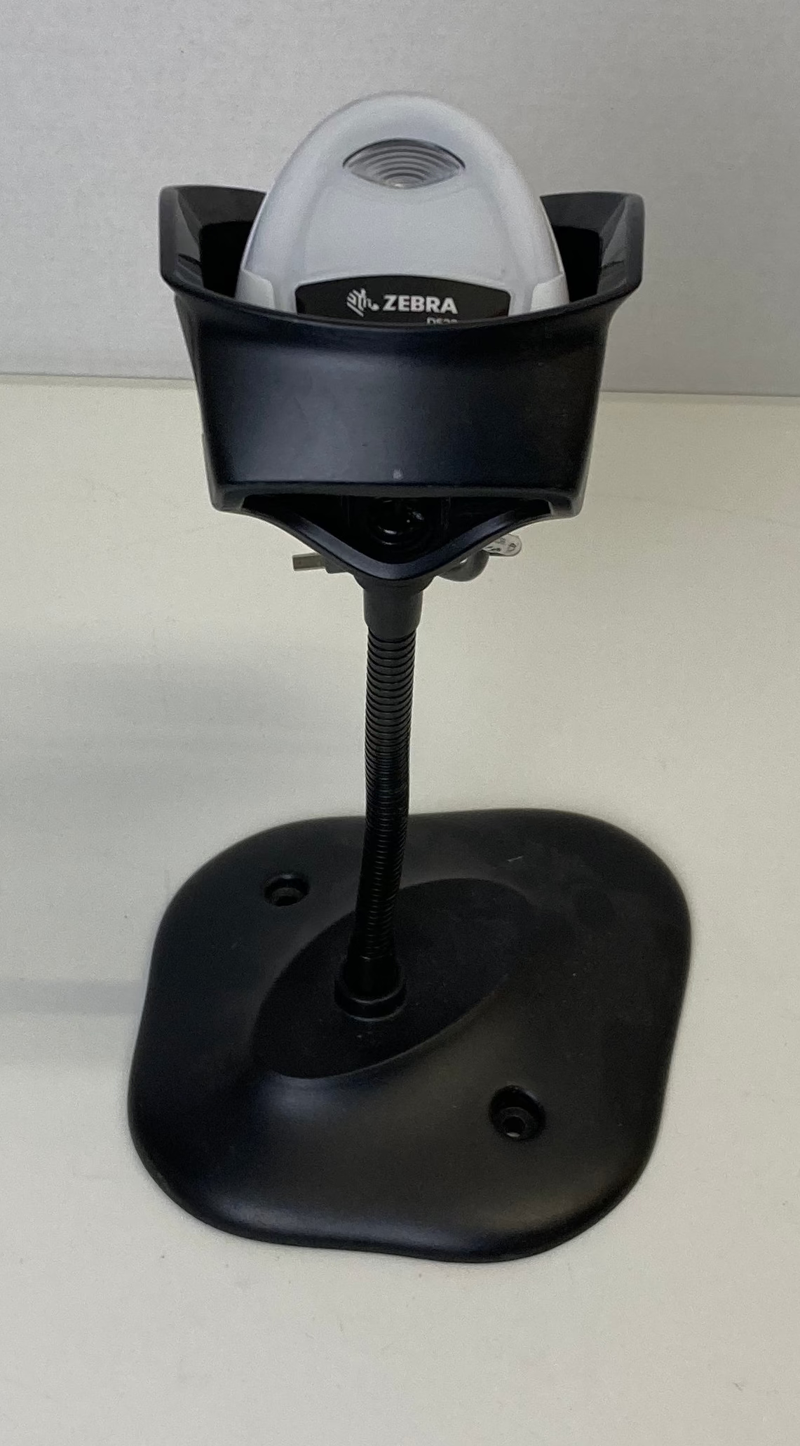 Zebra Barcode Scanner DS22 With Stand