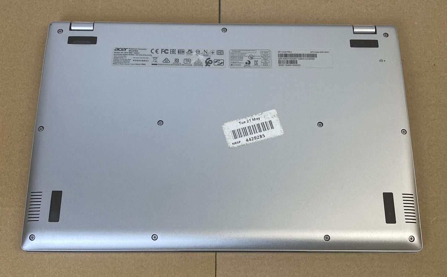 Acer Swift 1 SF114-34 14'' Pentium Silver N6000 8GB RAM 256GB SSD