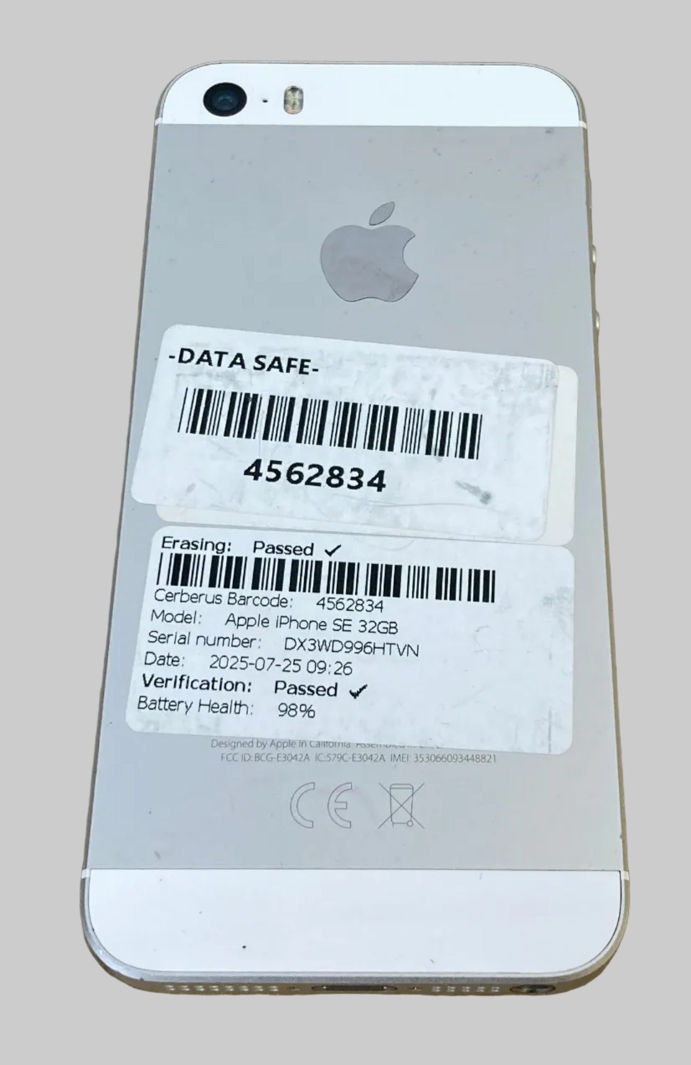 Apple iPhone SE White Unlocked 32GB Smartphone