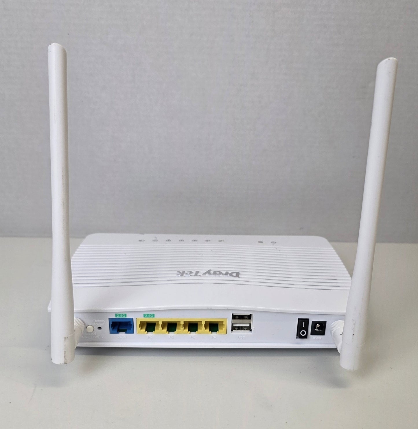 DrayTek Vigor 2136AX Wi-Fi 6 2.5G Ethernet Router Wi-FI 6-AX3000 Performance