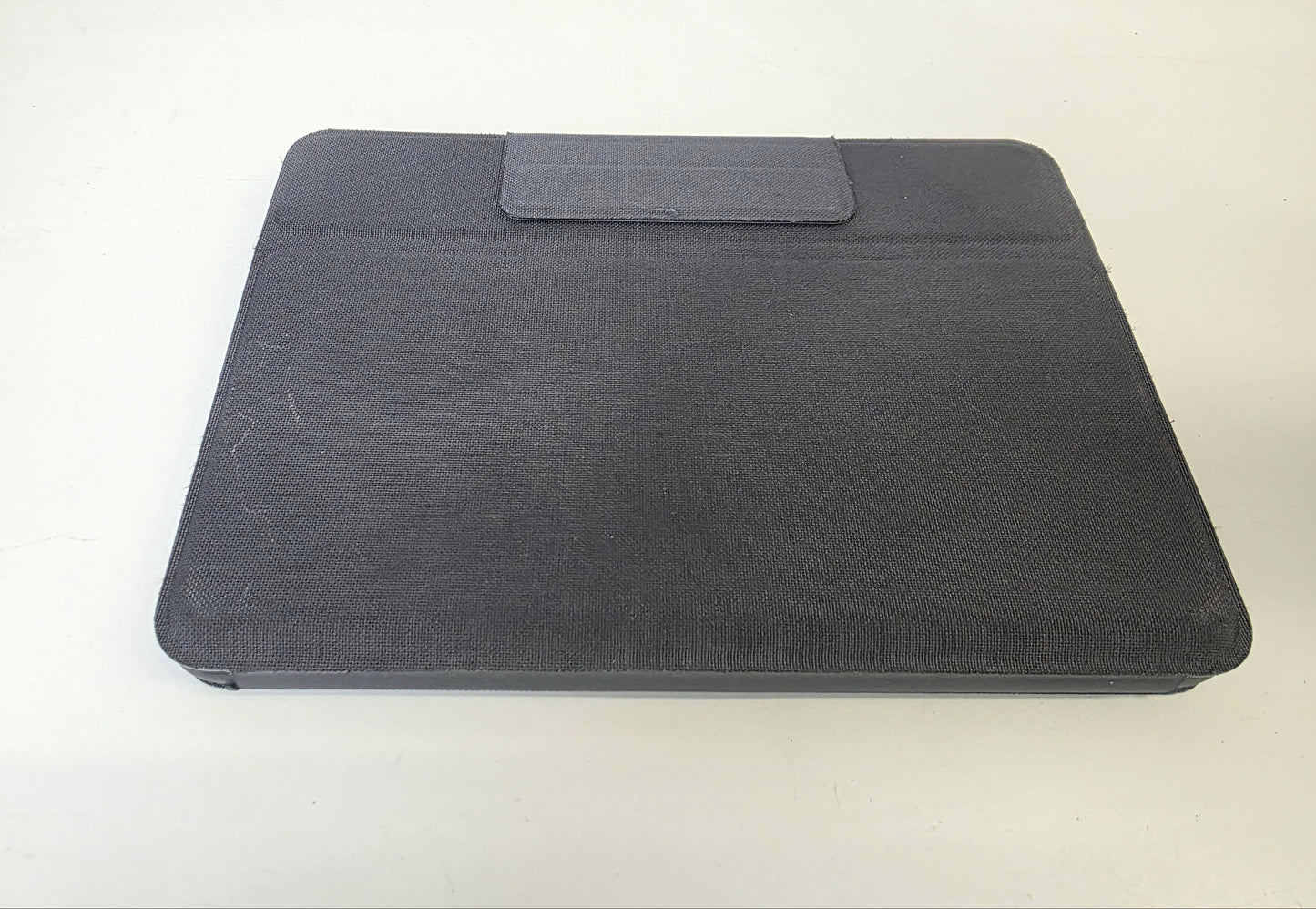 Logitech Rugged Folio for iPad (7th, 8th, & 9th generation) Protective Keyboard Case with Smart Connector and Durable Spill-Proof , QWERTY UK English Layout - Black