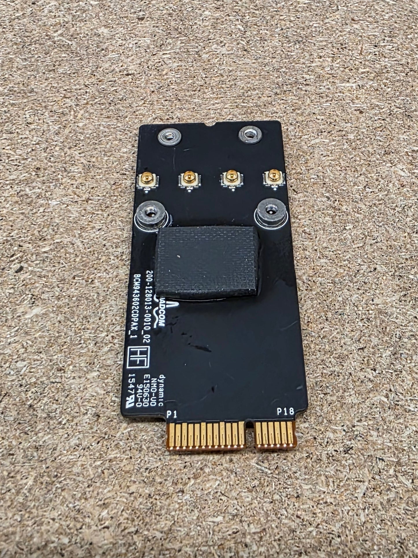 iMac 21.5"/27" iMac 4K 5K Airport/Bluetooth Card, British (L15)