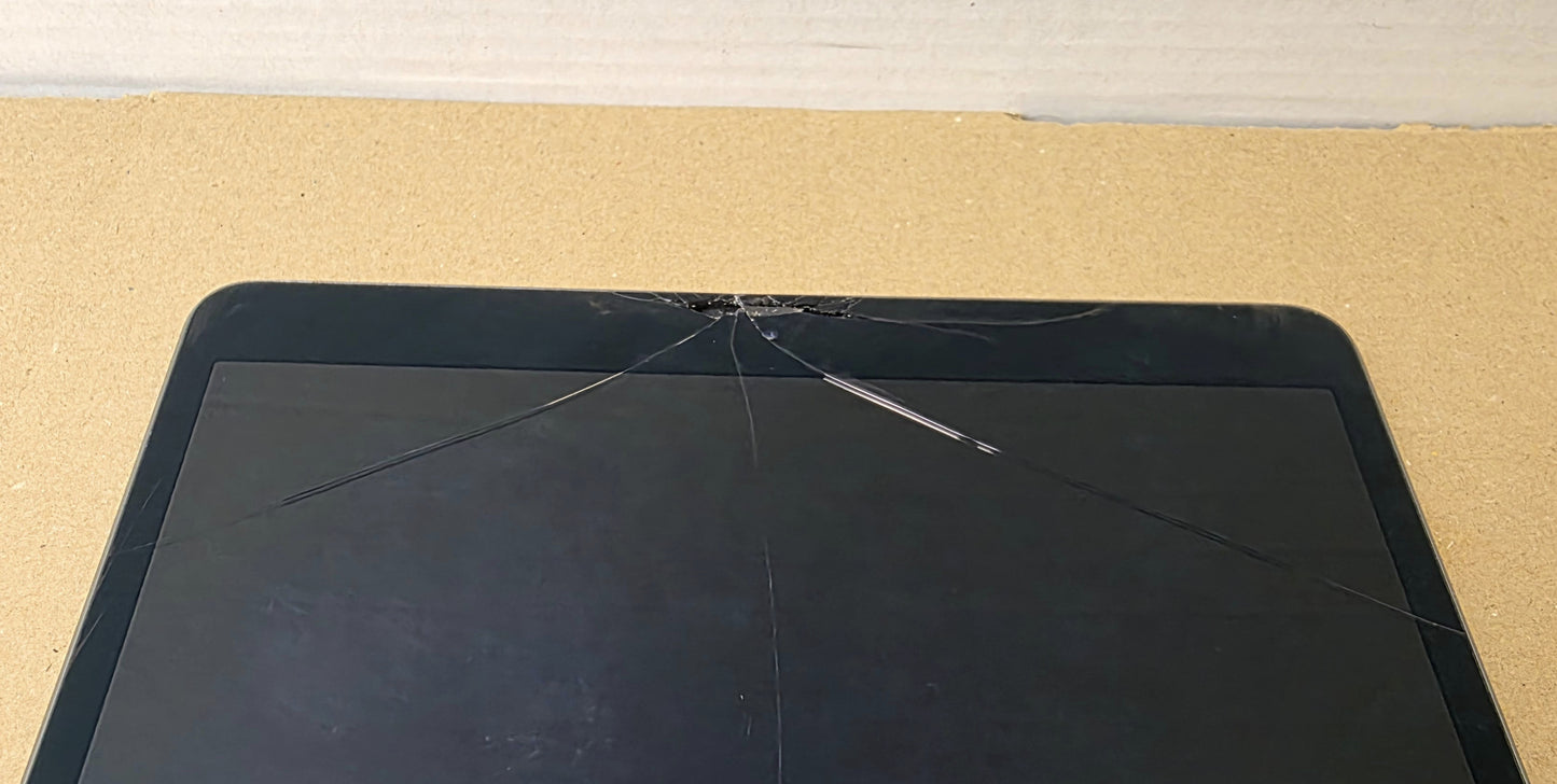 Apple iPad Air 3rd Gen Space Grey 64GB Wifi Only A2152 10.5" Cracked