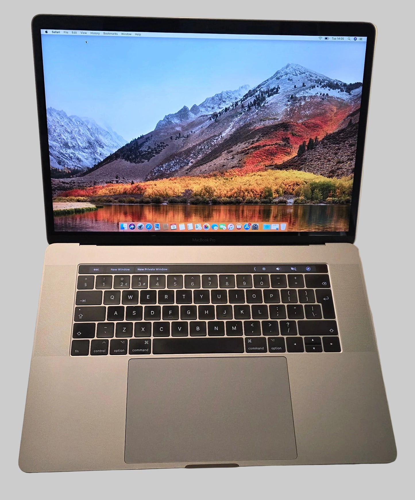 MacBook Pro 15" Touch/Mid-2017 2.9 GHz Core i7 (I7-7820HQ) 16GB RAM 500GB SSD