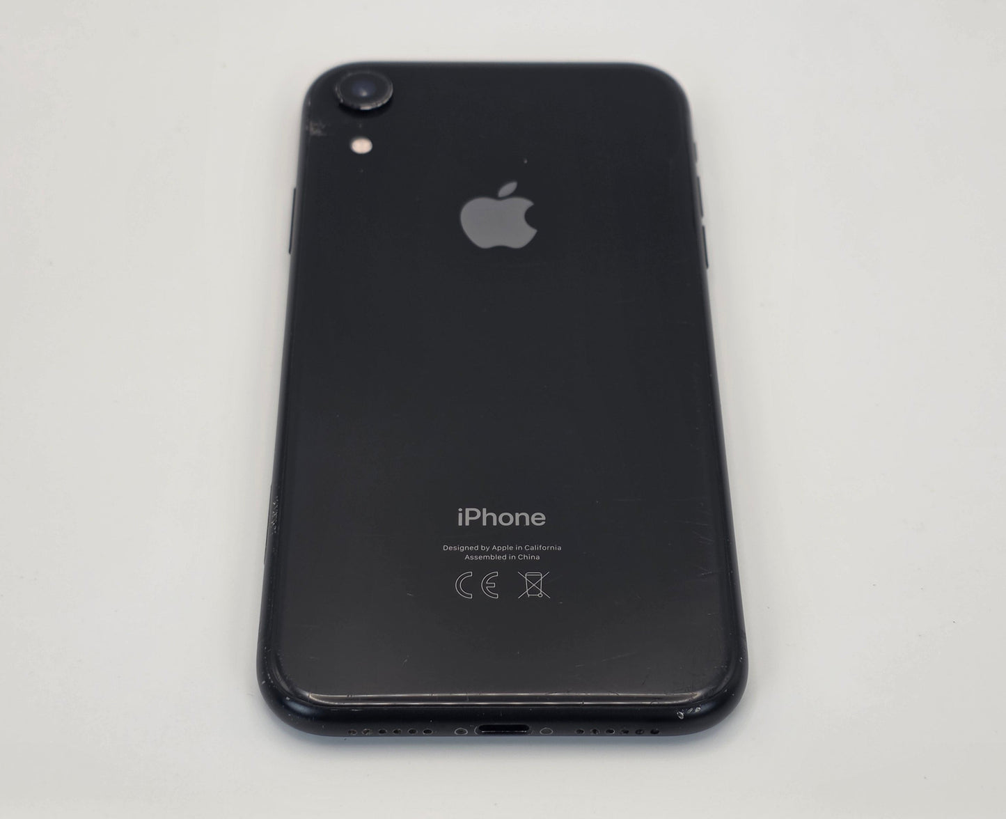 Apple iPhone XR 64GB Black Unlocked Cracked D Grade