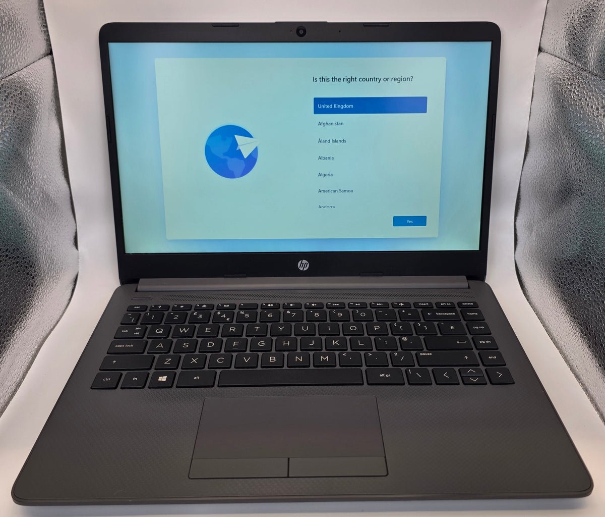 HP 245 G8 Laptop AMD 3050U 4GB 128GB NVME Upgradeble WIN 11