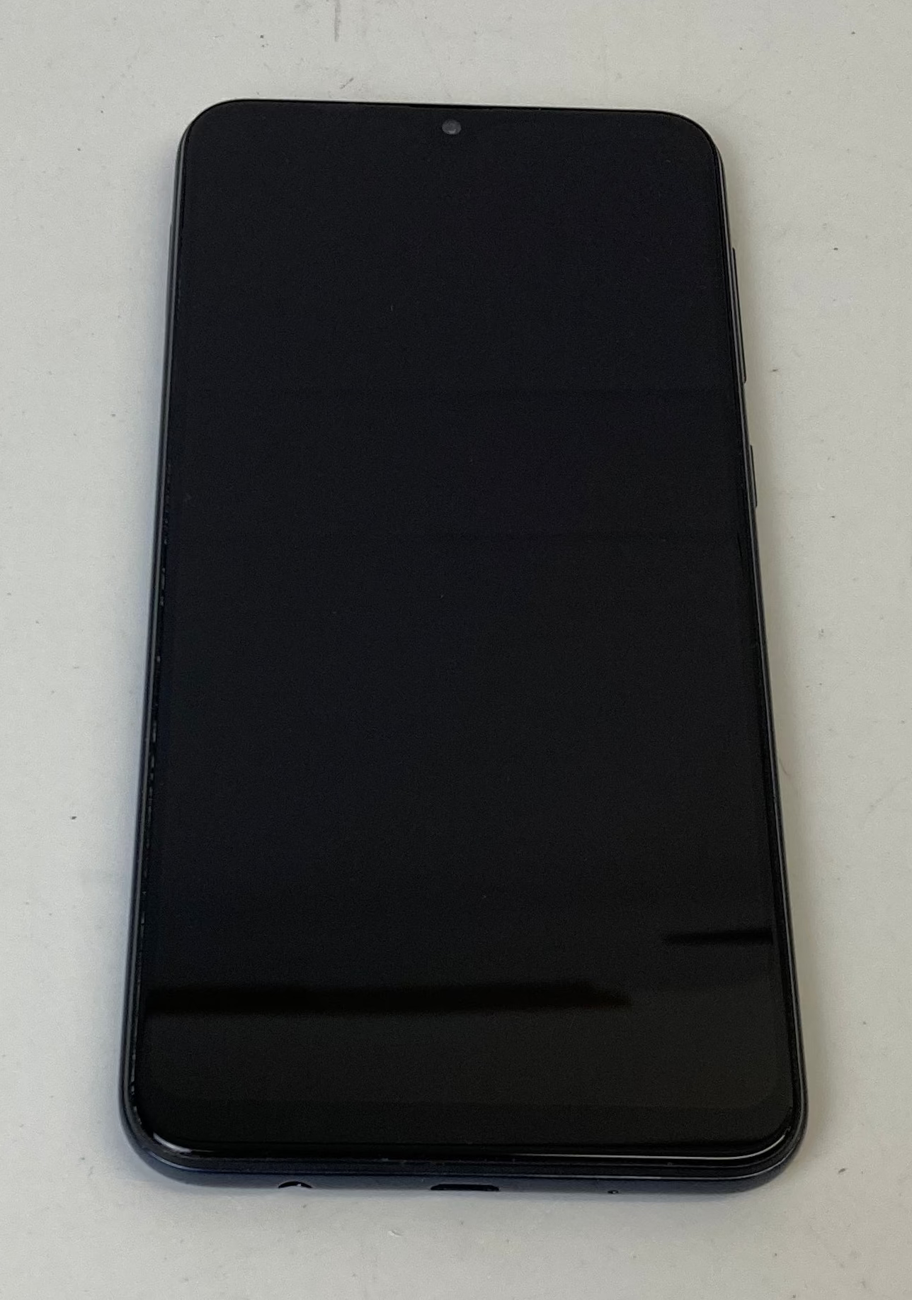 Samsung Galaxy A10 Blue Dual Sim 32GB 2GB RAM 6.2" Android Smartphone