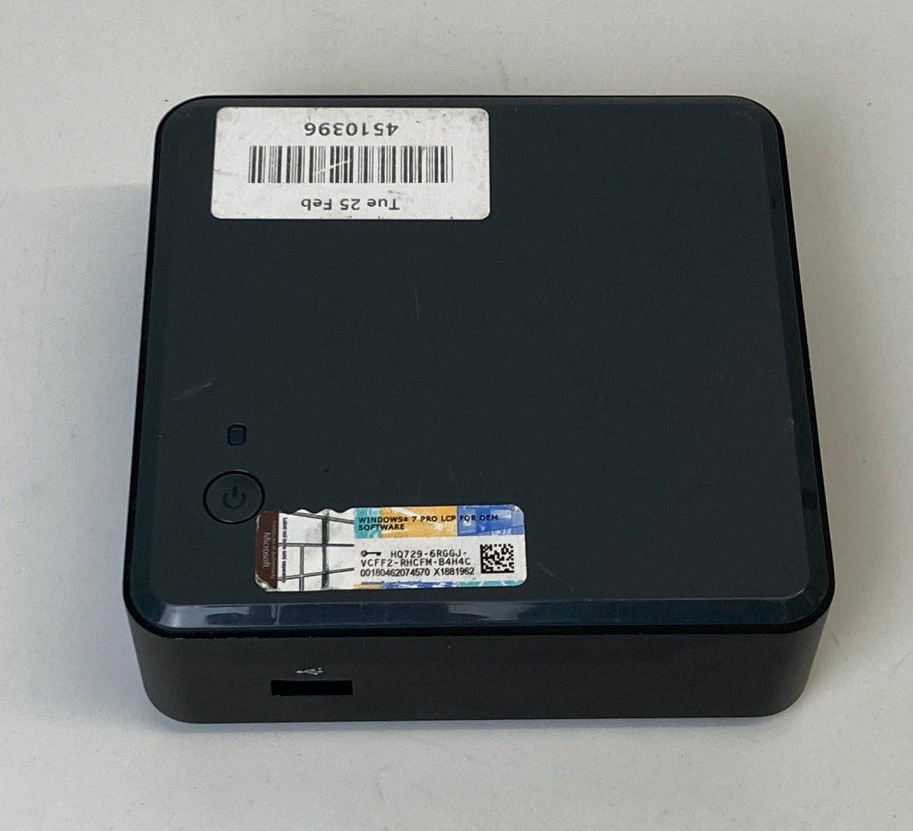 Intel NUC DCCP847DYE Desktop Computer 8GB RAM No SSD