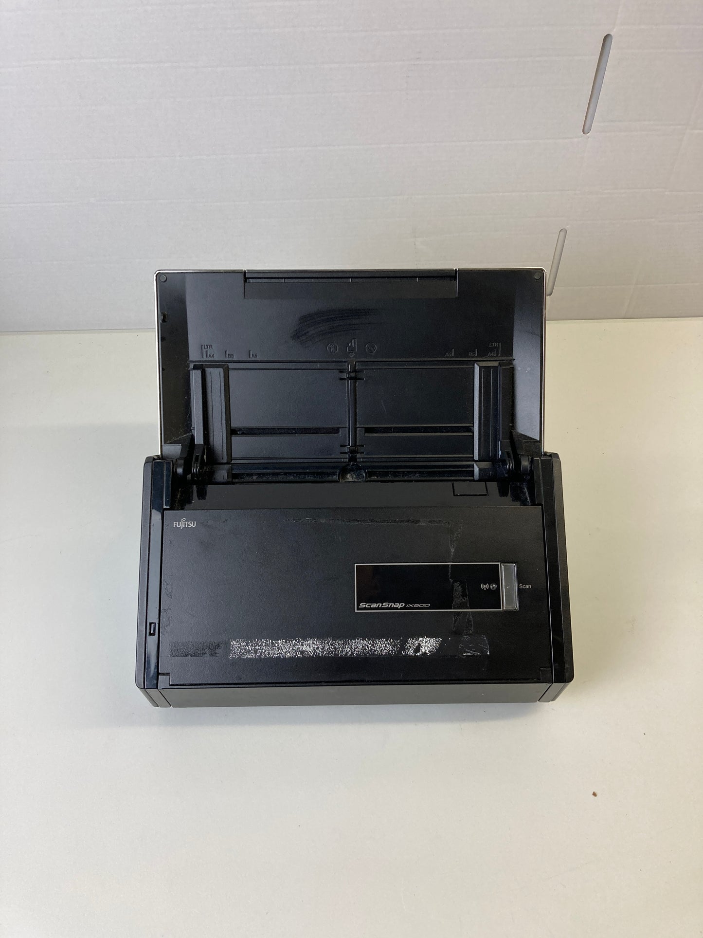 FUJITSU SCANSNAP IX500 HIGH SPEED PASS-THROUGH DUPLEX DOCUMENT WIRELESS SCANNER