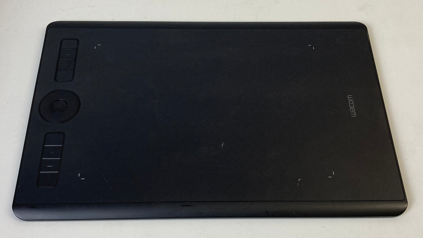 Black Wacom Intuos Pro Medium PTH-660 Tablet