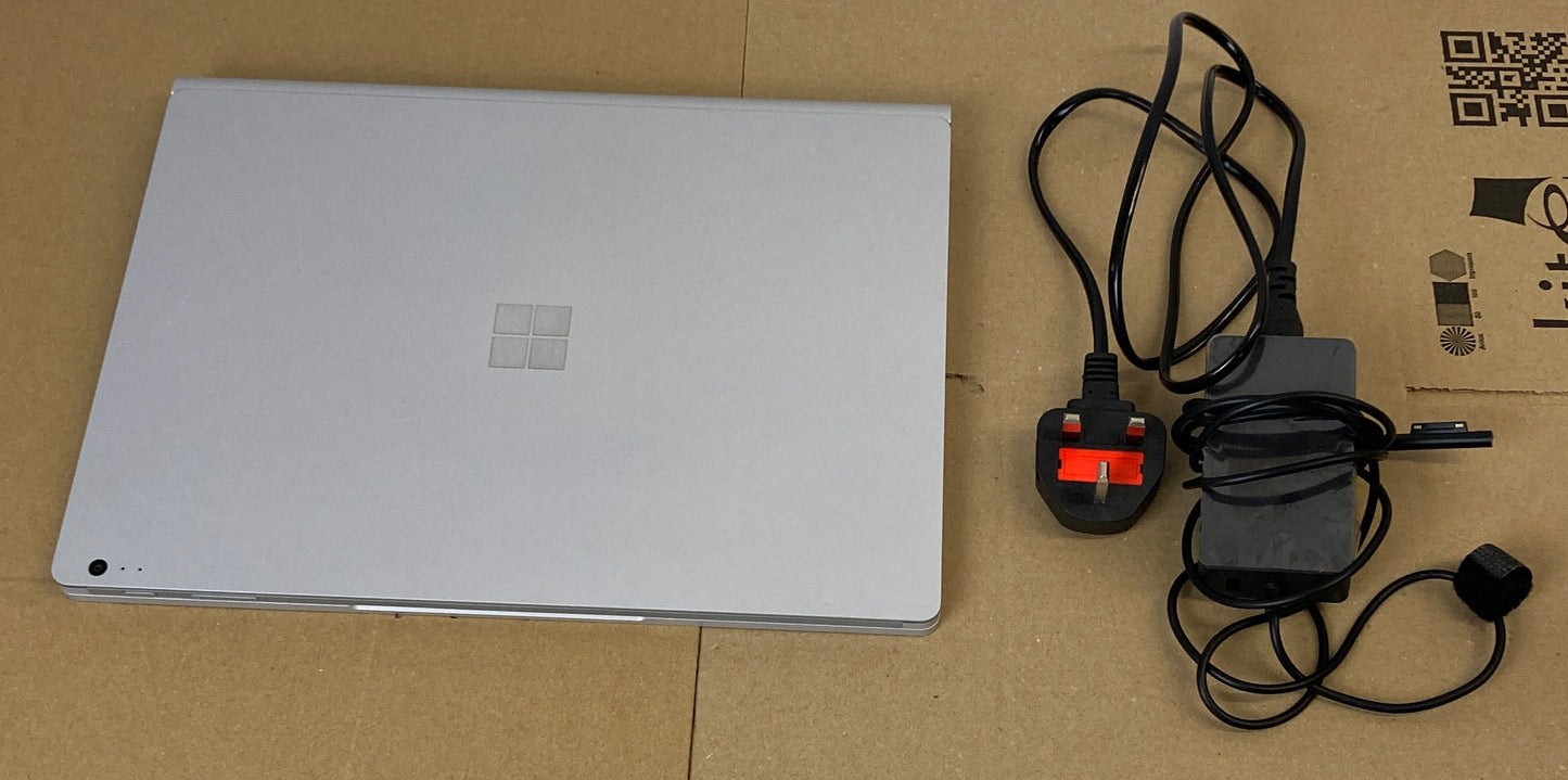 Microsoft Surface Book 2 1832 13.5" Core i5-7300U 8GB RAM 256GB