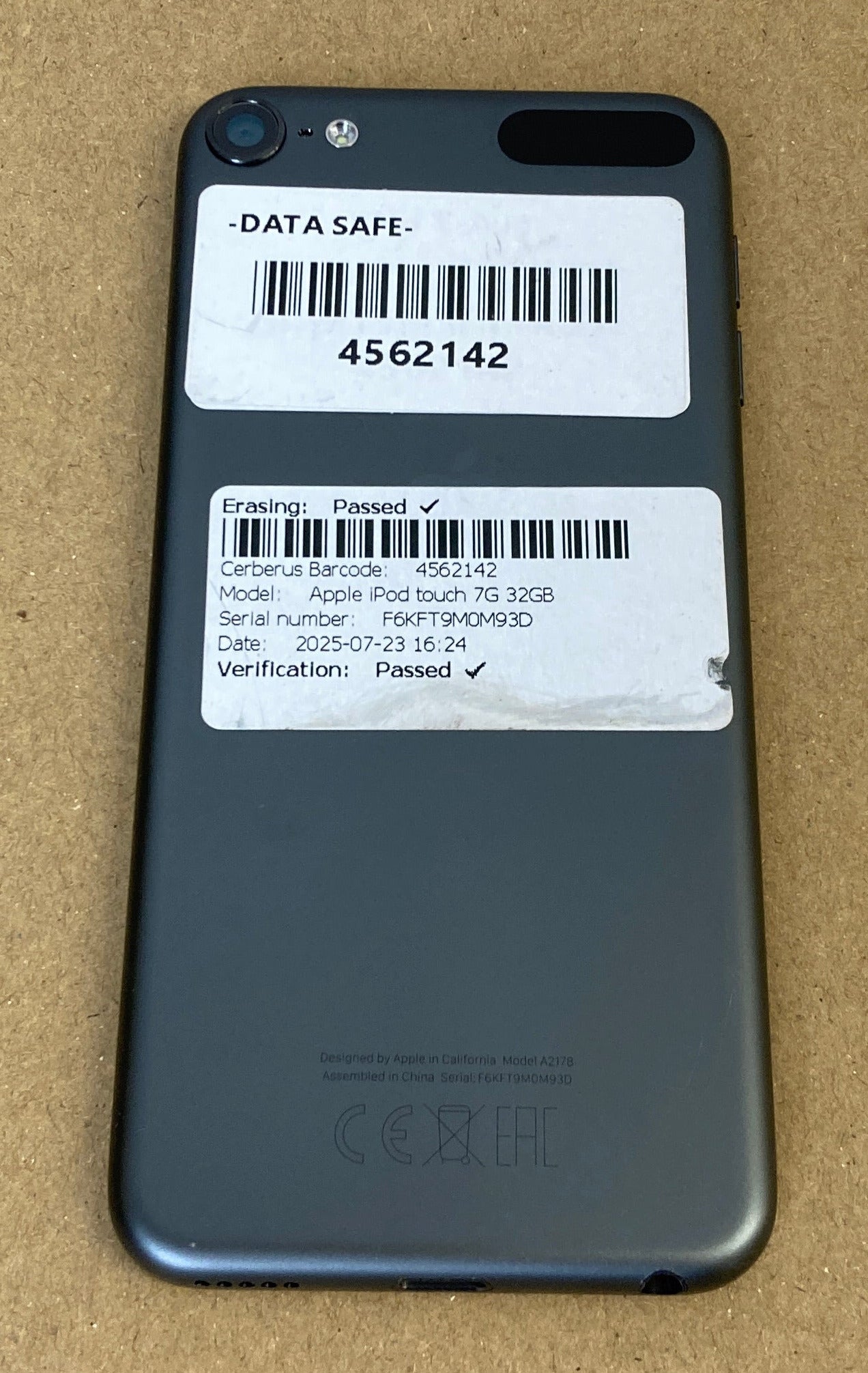 Apple iPod Touch (7th Generation) - Grey, 32GB