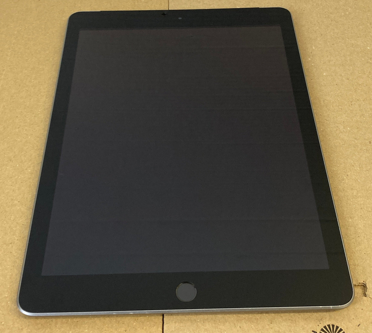 Apple iPad 6th Generation 9.7" Wifi/4G 32GB Grey