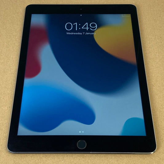 Apple iPad Air 2nd Gen Silver 128GB Wifi Only A1567 9.7"