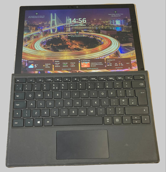 Microsoft Surface Pro I5-7300U 8GB RAM 256GB SSD 12.3"