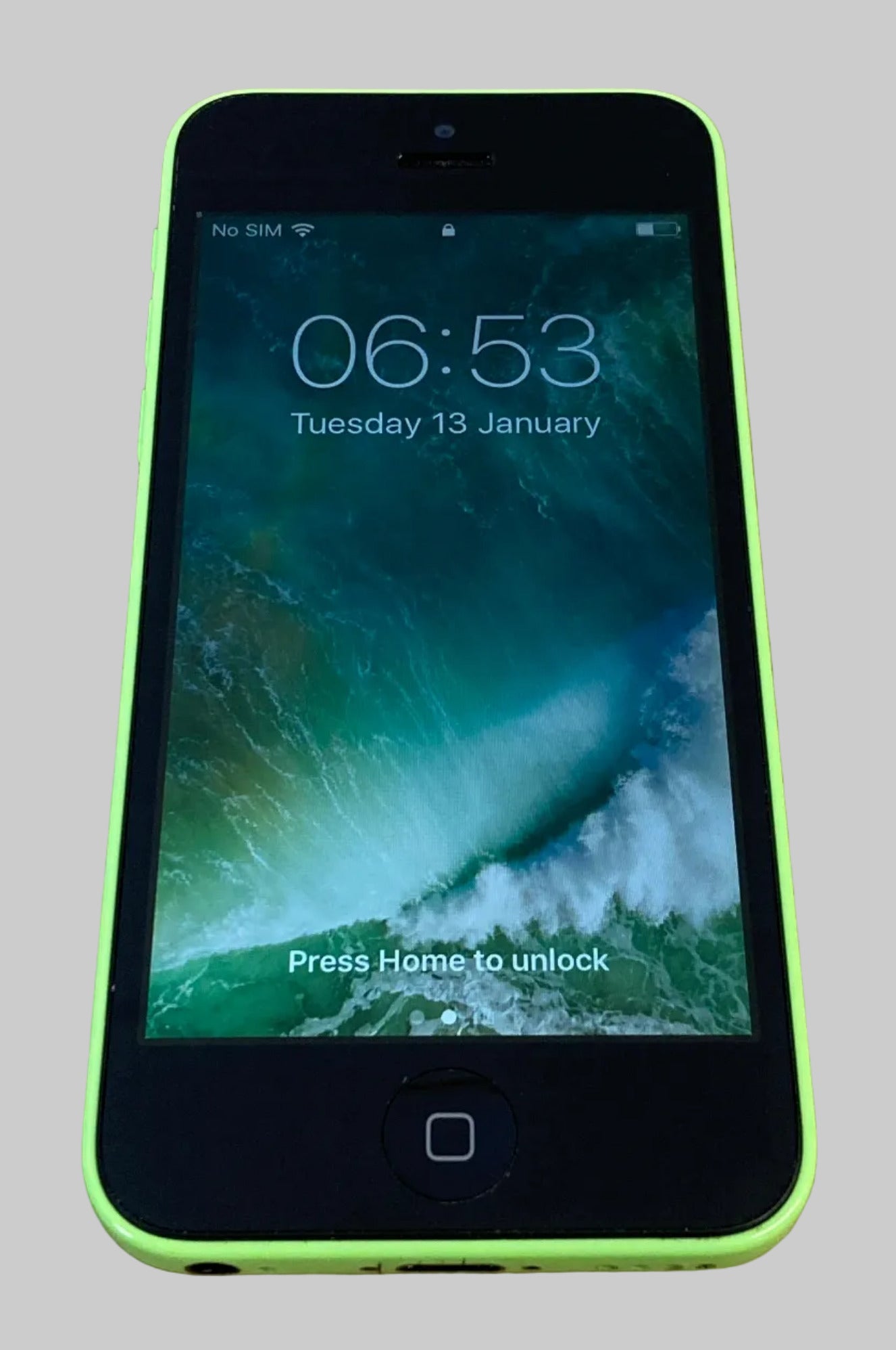 Apple iPhone 5c Green Unlocked 8GB Smartphone