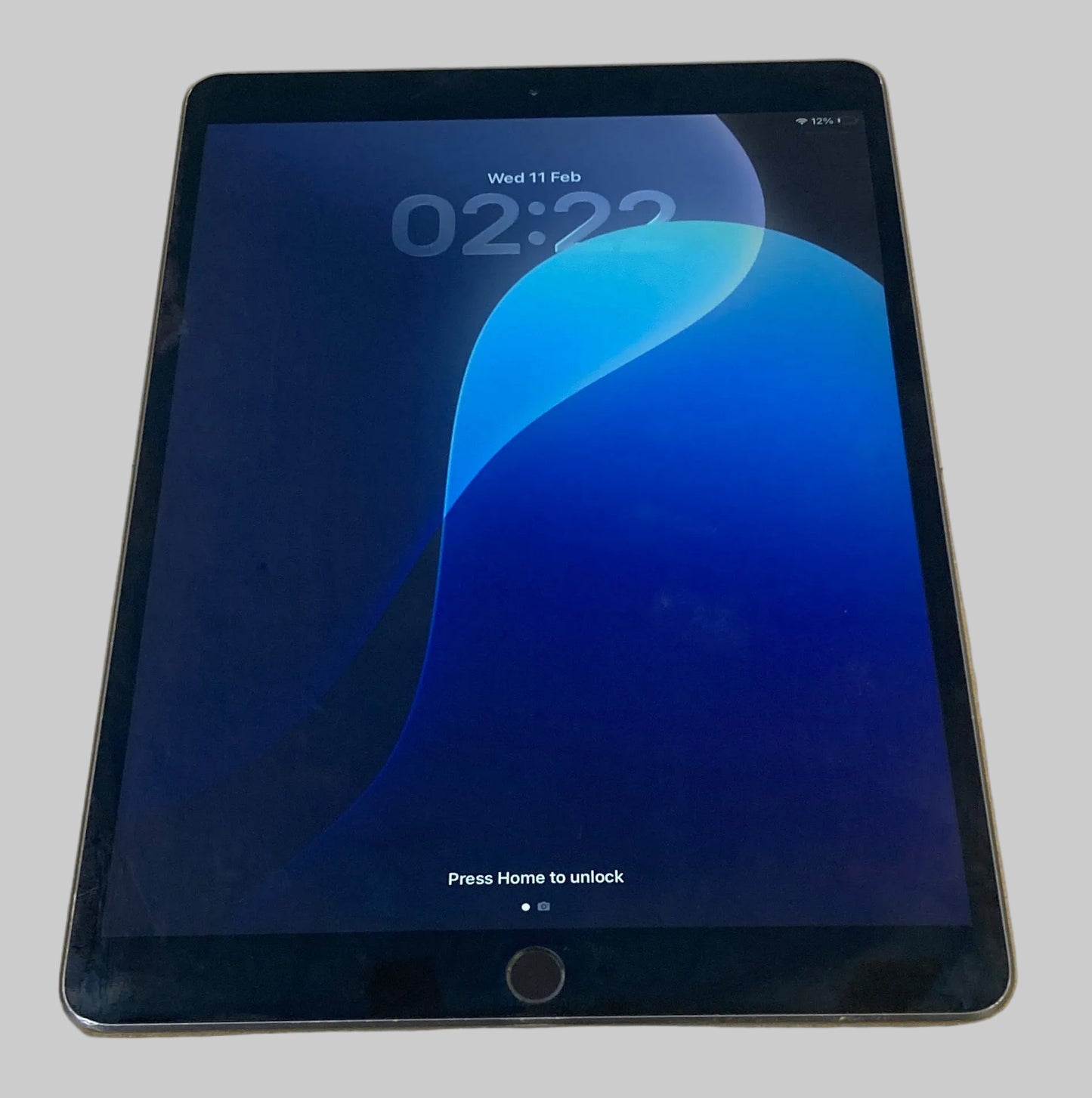 Apple iPad Air 3rd Gen Space Grey 64GB Wifi Only A2152 10.5"