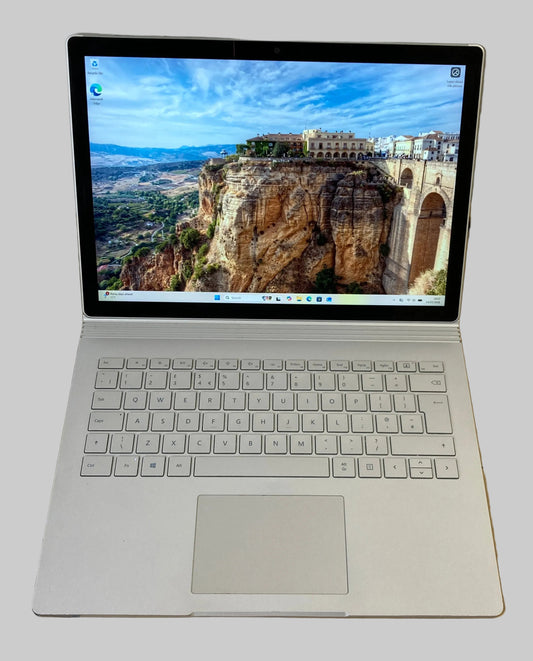 Microsoft Surface Book 2 1832 13.5" Core i5-7300U 8GB RAM 128GB