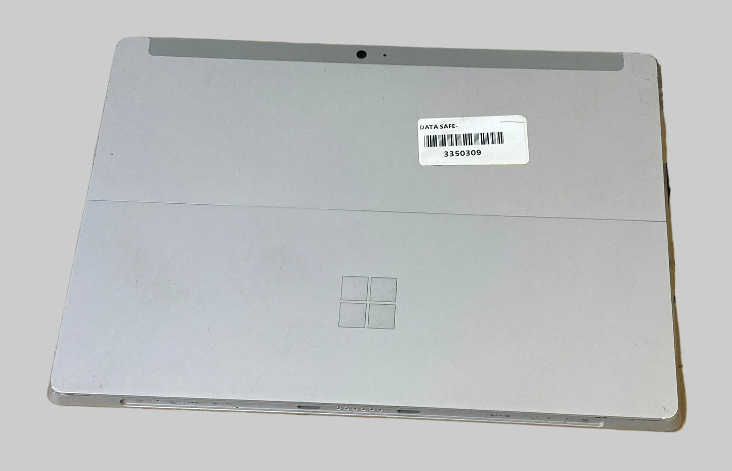 Microsoft Surface 3. x7-Z8700. 4GB RAM. 64GB SSD. Win 10