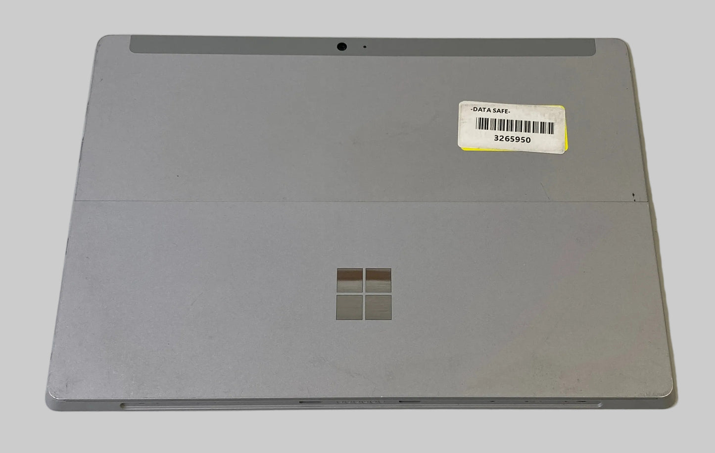 Microsoft Surface 3. x7-Z8700. 4GB RAM. 128GB SSD. Win 10