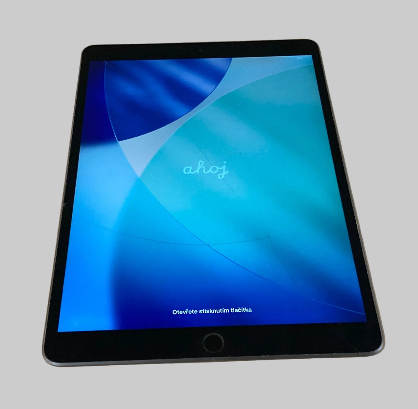 Apple iPad Air 3rd Gen Space Grey 64GB Wifi Only A2152 10.5"