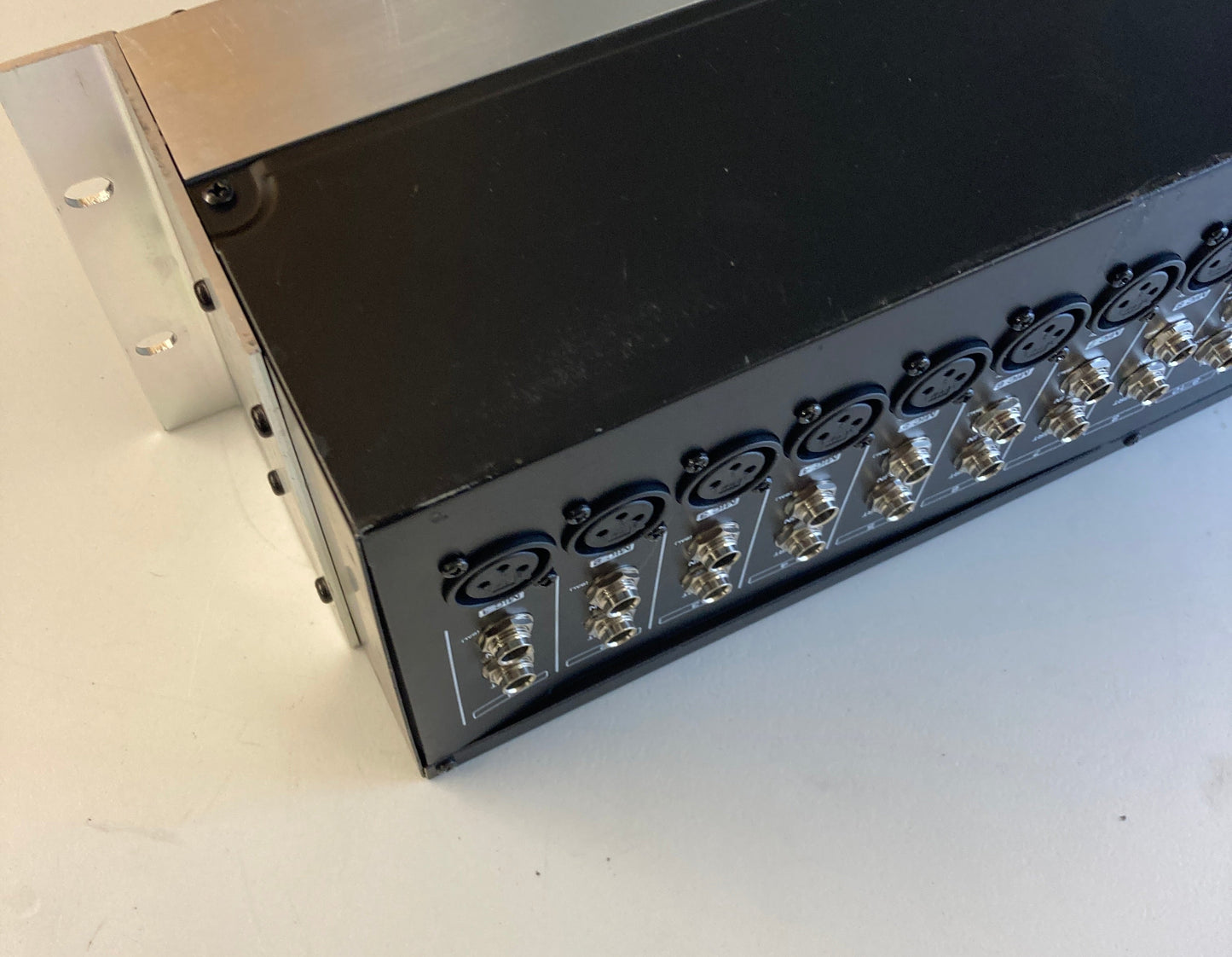 Behringer Eurorack Pro RX1202FX 12-Input Rack-Mount Mic/Line Mixer