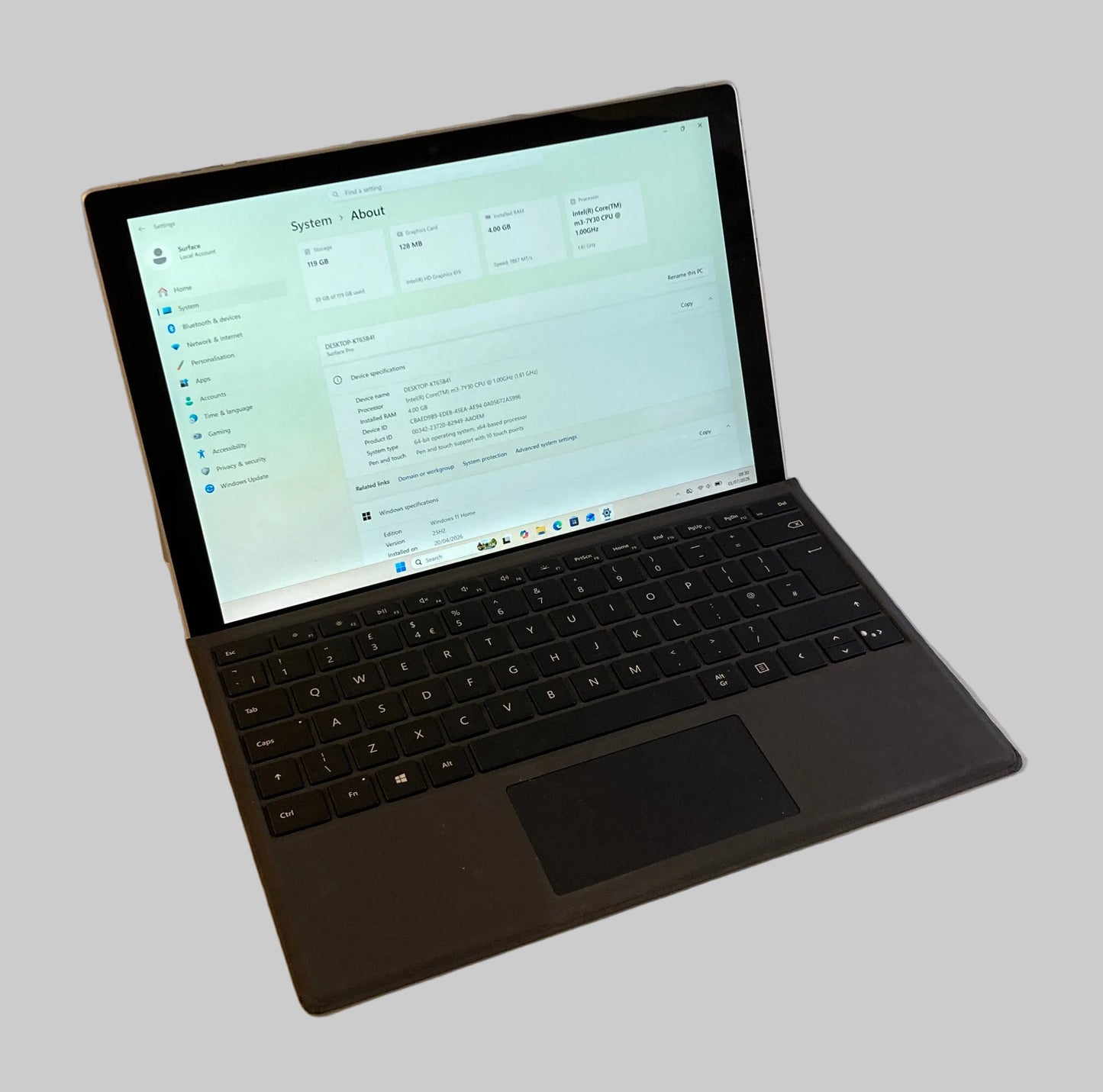 Microsoft Surface Pro 12.3 in 2 in 1 Touch 4GB RAM 128GB NVMe SSD Intel m3 7Y30